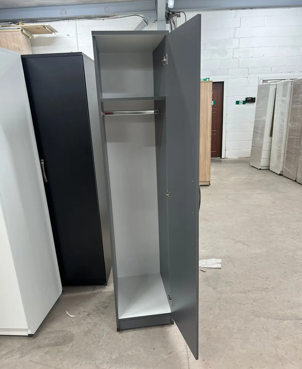 Single Mirrored Wardrobe 3 1 door mirror wardrobe