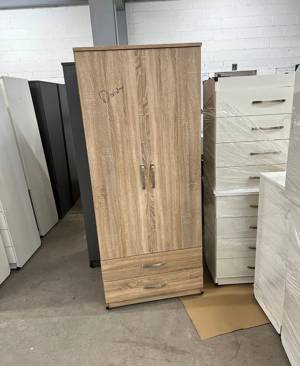2 door wardrobe with 2 Drawers 4 2 door wardrobe with 2 Drawers oak