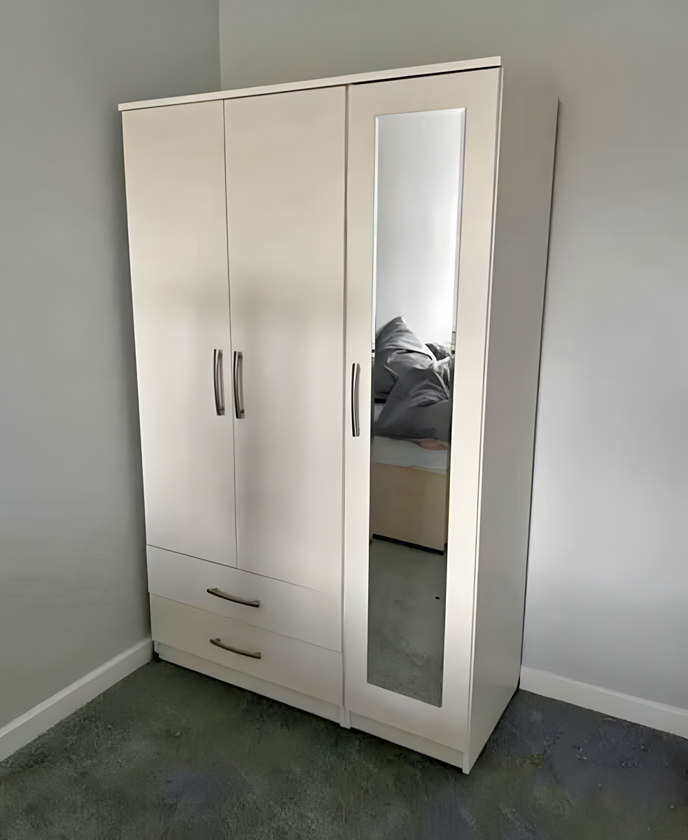 Elegant 3 door wardrobe with 1 mirror and 2 drawers 1 Elegant 3 door wardrobe with 1 mirror and 2 drawers