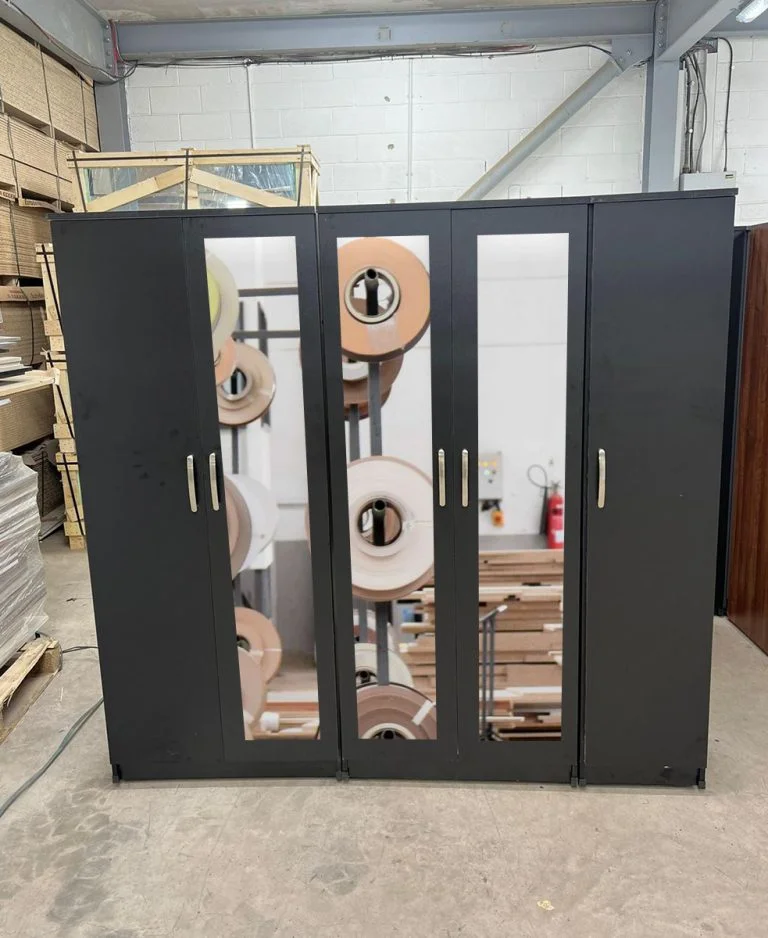Classic 5 Door Large Wardrobe with Mirrors 1 Classic 5 Door Large Wardrobe with Mirrors